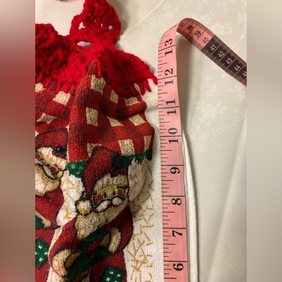 🛍🛍 BOGO!!! 🛍🛍 NWOT Holiday Towel: Christmas, Old-Time Santa, Crochet Hanger - Picture 2 of 8